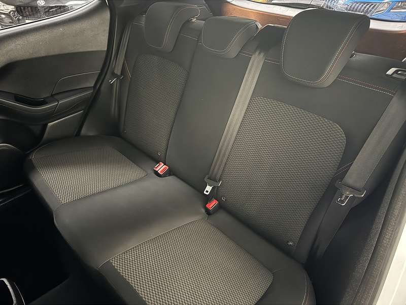 Ford Fiesta 1.0T EcoBoost ST-Line Hatchback 5dr Petrol Manual Euro 6 (s/s) (100 ps) - U664