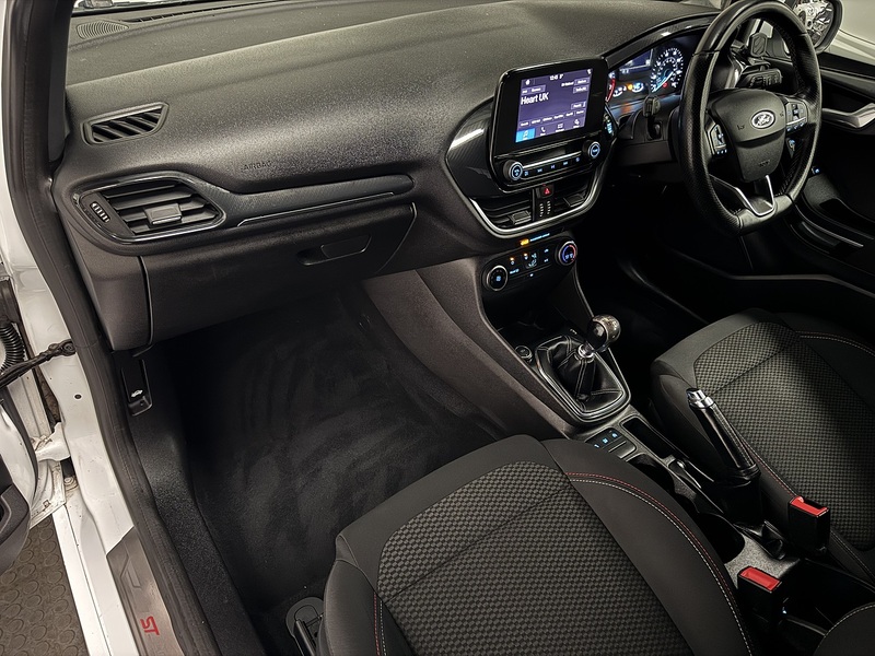 Ford Fiesta 1.0T EcoBoost ST-Line Hatchback 5dr Petrol Manual Euro 6 (s/s) (100 ps) - U664