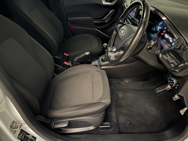 Ford Fiesta 1.0T EcoBoost ST-Line Hatchback 5dr Petrol Manual Euro 6 (s/s) (100 ps) - U664