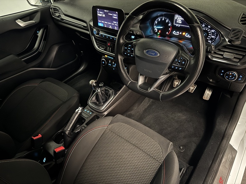 Ford Fiesta 1.0T EcoBoost ST-Line Hatchback 5dr Petrol Manual Euro 6 (s/s) (100 ps) - U664