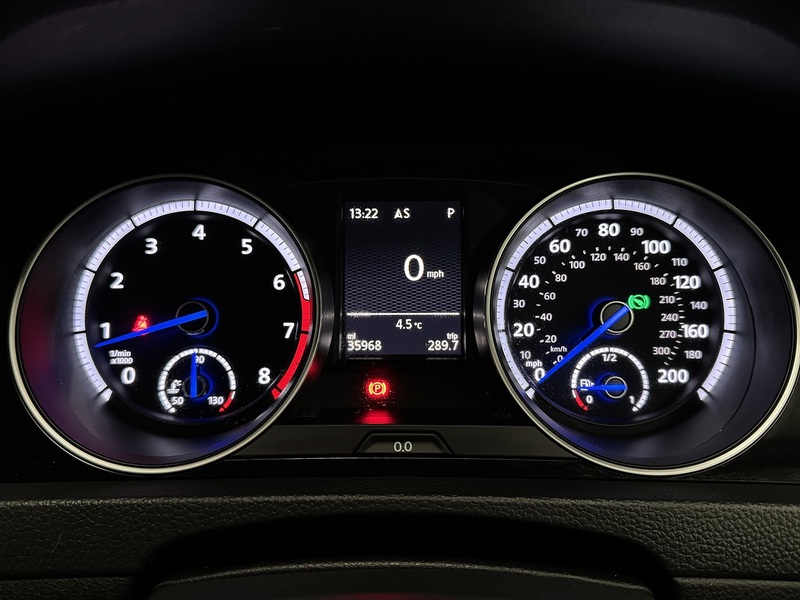 Volkswagen Golf 2.0 TSI BlueMotion Tech R Hatchback 5dr Petrol DSG 4Motion Euro 6 (s/s) (300 ps) - U666