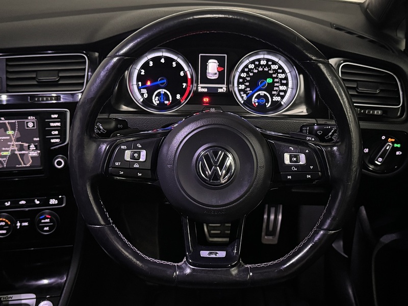 Volkswagen Golf 2.0 TSI BlueMotion Tech R Hatchback 5dr Petrol DSG 4Motion Euro 6 (s/s) (300 ps) - U666