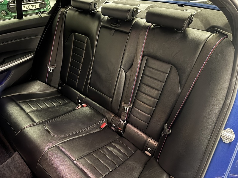 BMW 3 Series 2.0 320i M Sport Saloon 4dr Petrol Auto Euro 6 (s/s) (184 ps) - U755