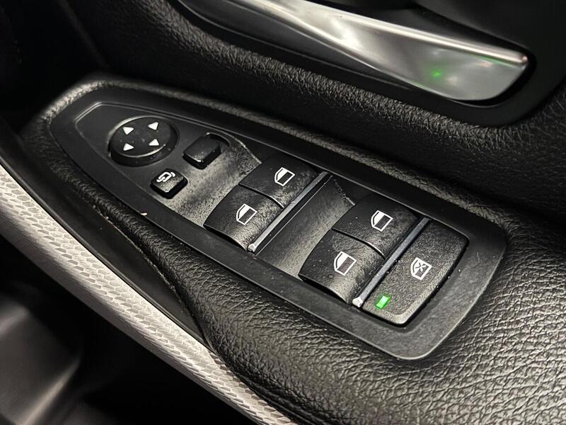 BMW 3 Series 3.0 335d M Sport Saloon 4dr Diesel Auto xDrive Euro 6 (s/s) (313 ps) - U768