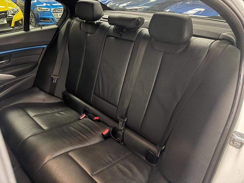 BMW 3 Series 3.0 335d M Sport Saloon 4dr Diesel Auto xDrive Euro 6 (s/s) (313 ps) - U768