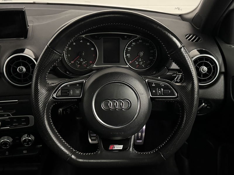 Audi A1 1.4 TFSI CoD Black Edition Sportback 5dr Petrol Manual Euro 6 (s/s) (150 ps) - U801