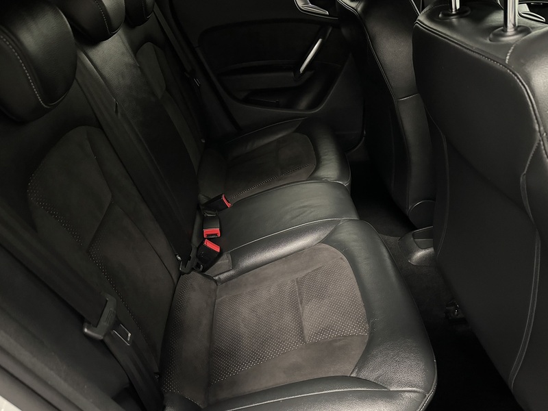 Audi A1 1.4 TFSI CoD Black Edition Sportback 5dr Petrol Manual Euro 6 (s/s) (150 ps) - U801