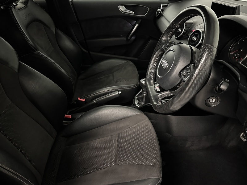 Audi A1 1.4 TFSI CoD Black Edition Sportback 5dr Petrol Manual Euro 6 (s/s) (150 ps) - U801