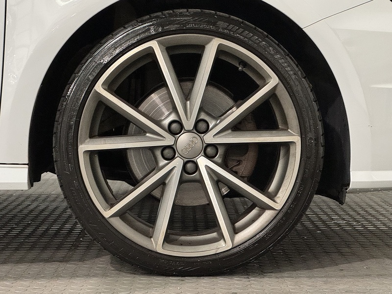 Audi A1 1.4 TFSI CoD Black Edition Sportback 5dr Petrol Manual Euro 6 (s/s) (150 ps) - U801