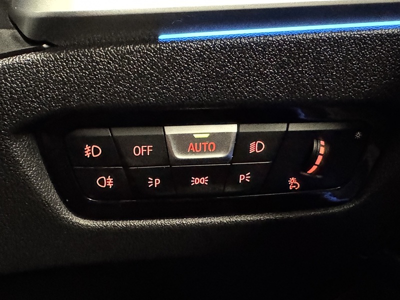 BMW 3 Series 2.0 330e 12kWh M Sport Saloon 4dr Petrol Plug-in Hybrid Auto Euro 6 (s/s) (292 ps) - U804