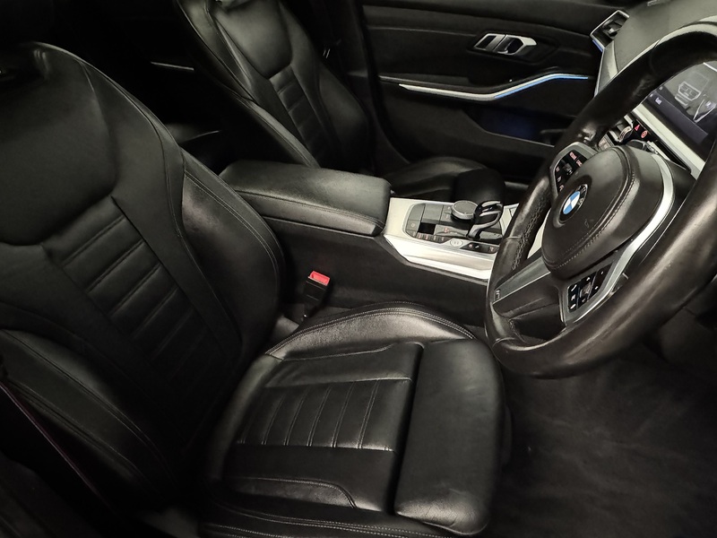 BMW 3 Series 2.0 330e 12kWh M Sport Saloon 4dr Petrol Plug-in Hybrid Auto Euro 6 (s/s) (292 ps) - U804