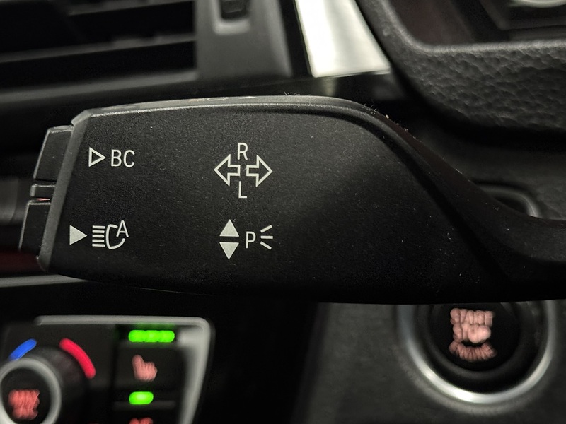 BMW 3 Series 2.0 320i M Sport Shadow Edition Touring 5dr Petrol Auto xDrive Euro 6 (s/s) (184 ps) - U815