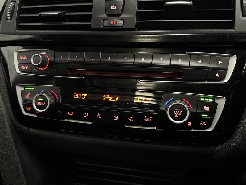 BMW 3 Series 2.0 320i M Sport Shadow Edition Touring 5dr Petrol Auto xDrive Euro 6 (s/s) (184 ps) - U815