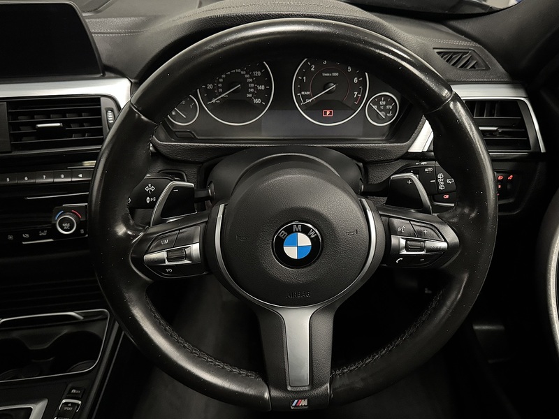 BMW 3 Series 2.0 320i M Sport Shadow Edition Touring 5dr Petrol Auto xDrive Euro 6 (s/s) (184 ps) - U815