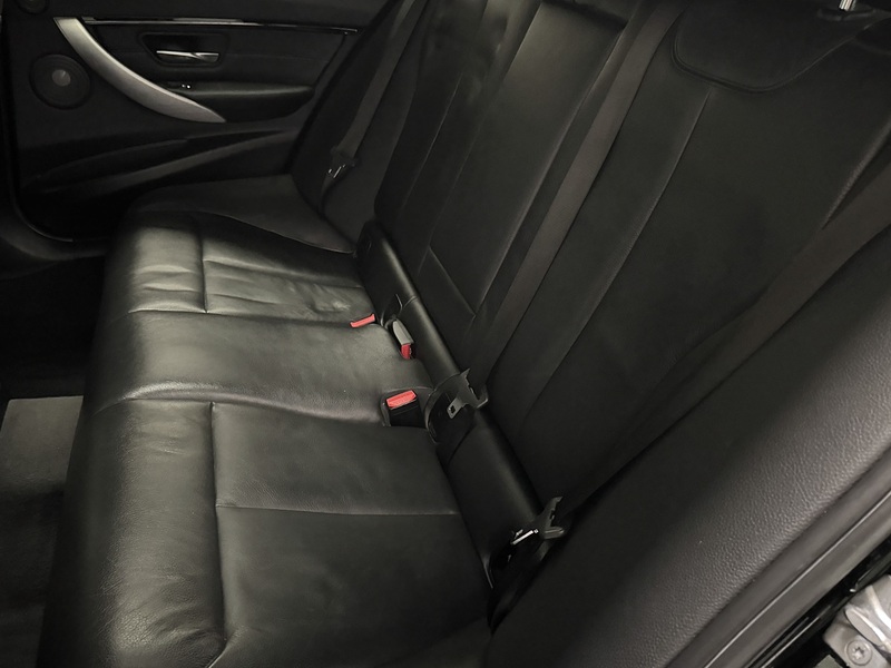 BMW 3 Series 2.0 320i M Sport Shadow Edition Touring 5dr Petrol Auto xDrive Euro 6 (s/s) (184 ps) - U815