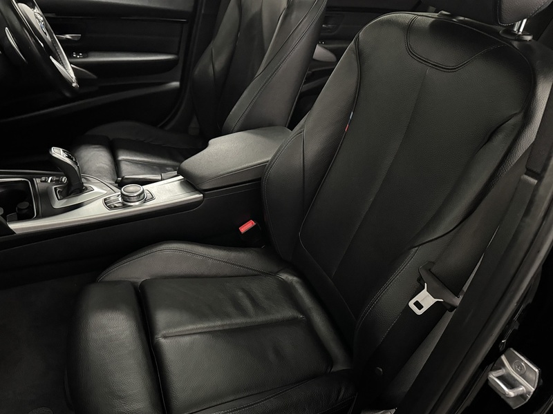 BMW 3 Series 2.0 320i M Sport Shadow Edition Touring 5dr Petrol Auto xDrive Euro 6 (s/s) (184 ps) - U815