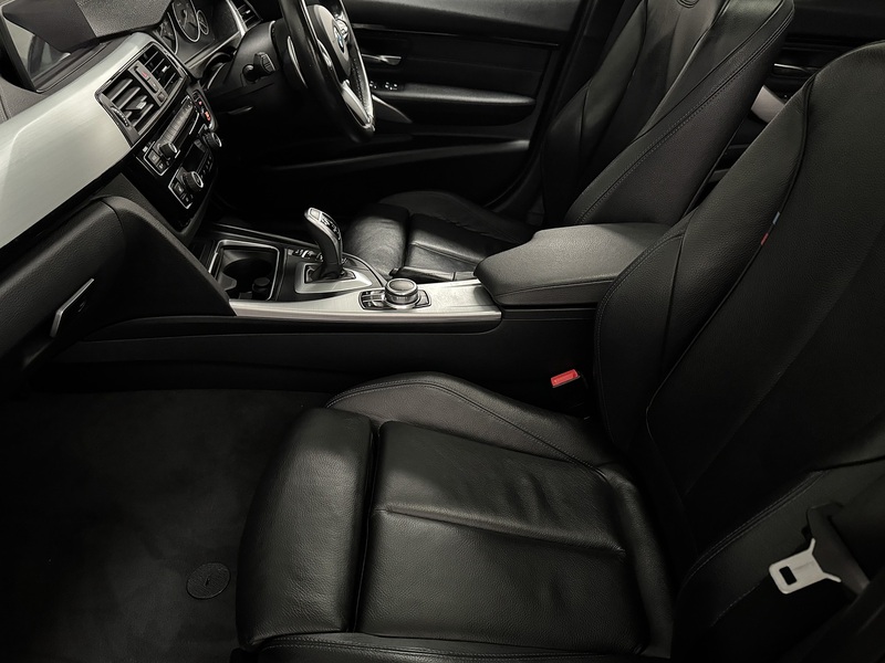 BMW 3 Series 2.0 320i M Sport Shadow Edition Touring 5dr Petrol Auto xDrive Euro 6 (s/s) (184 ps) - U815