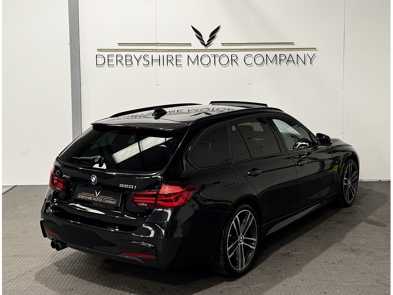 BMW 3 Series 2.0 320i M Sport Shadow Edition Touring 5dr Petrol Auto xDrive Euro 6 (s/s) (184 ps) - U815