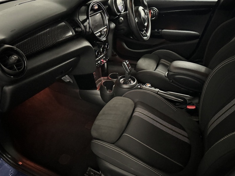 MINI Hatch 2.0 Cooper S Sport Hatchback 5dr Petrol Steptronic Euro 6 (s/s) (192 ps) - U821