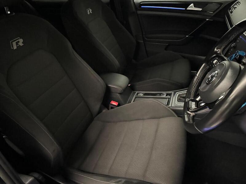 Volkswagen Golf 2.0 TSI R Hatchback 5dr Petrol DSG 4Motion Euro 6 (s/s) (300 ps) - U830