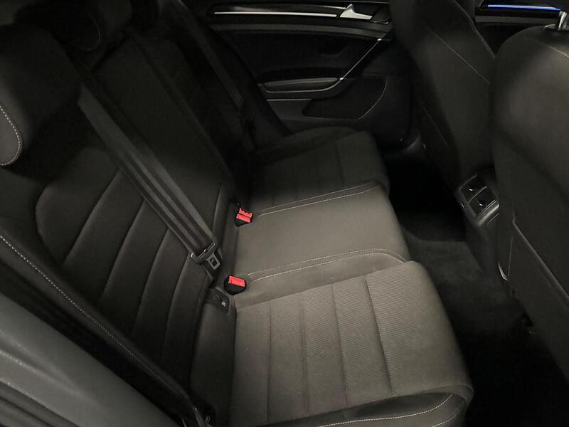 Volkswagen Golf 2.0 TSI R Hatchback 5dr Petrol DSG 4Motion Euro 6 (s/s) (300 ps) - U830