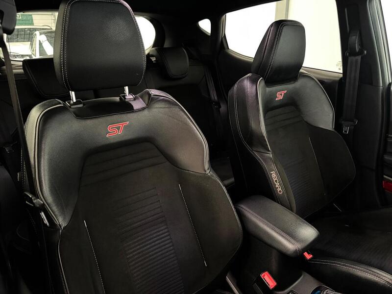 Ford Fiesta 1.5T EcoBoost ST-3 Hatchback 5dr Petrol Manual Euro 6 (s/s) (200 ps) - U833