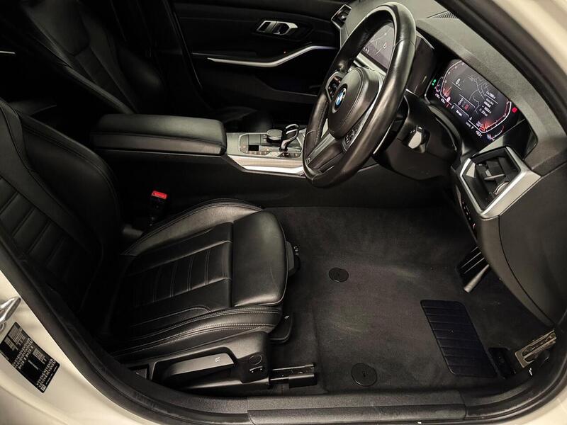 BMW 3 Series 2.0 320i M Sport Saloon 4dr Petrol Auto Euro 6 (s/s) (184 ps) - U844