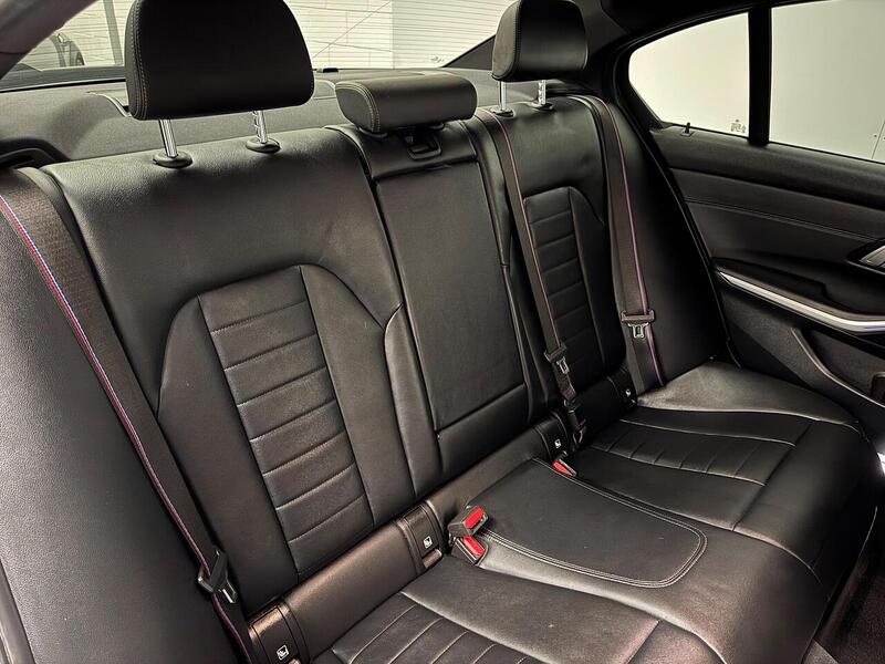 BMW 3 Series 2.0 320i M Sport Saloon 4dr Petrol Auto Euro 6 (s/s) (184 ps) - U844
