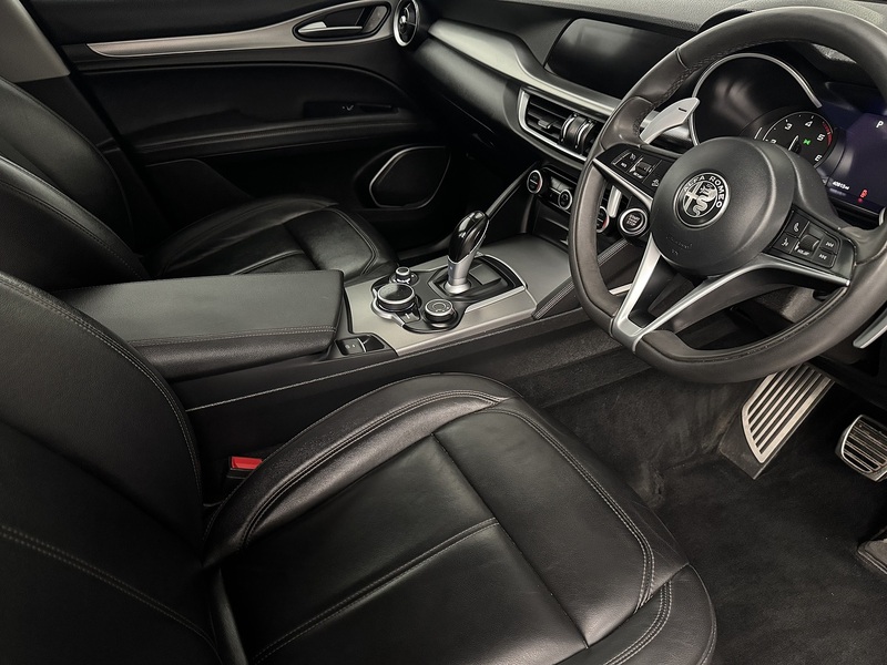 Alfa Romeo Stelvio 2.2 TD Speciale SUV 5dr Diesel Auto Q4 AWD Euro 6 (s/s) (210 ps) - U848