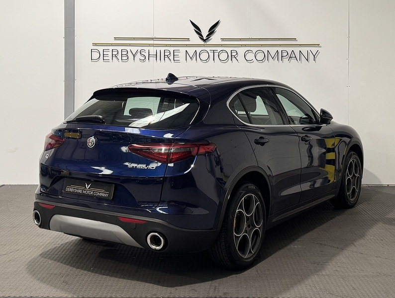 Alfa Romeo Stelvio 2.2 TD Speciale SUV 5dr Diesel Auto Q4 AWD Euro 6 (s/s) (210 ps) - U848