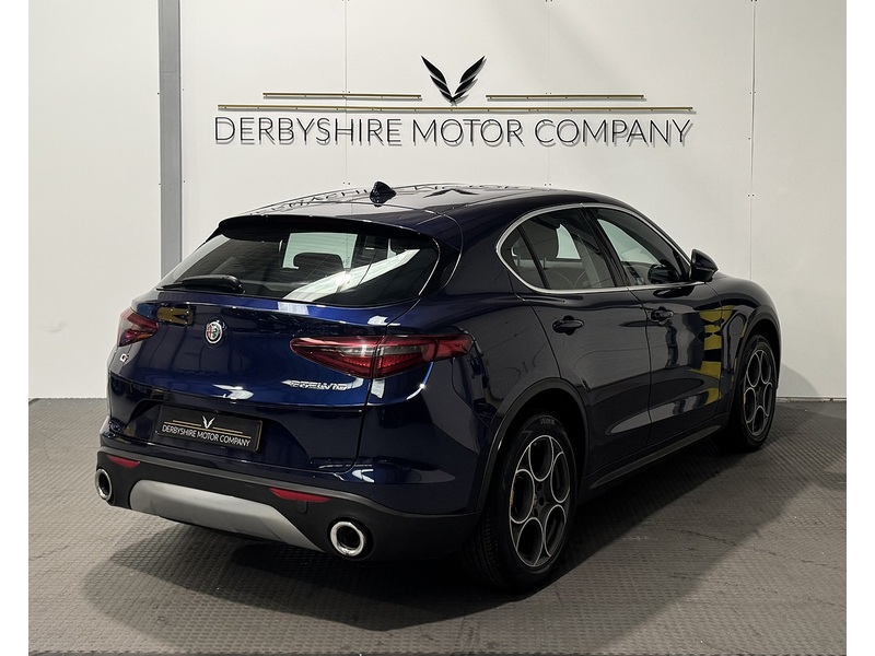Alfa Romeo Stelvio 2.2 TD Speciale SUV 5dr Diesel Auto Q4 AWD Euro 6 (s/s) (210 ps) - U848