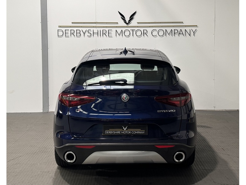 Alfa Romeo Stelvio 2.2 TD Speciale SUV 5dr Diesel Auto Q4 AWD Euro 6 (s/s) (210 ps) - U848