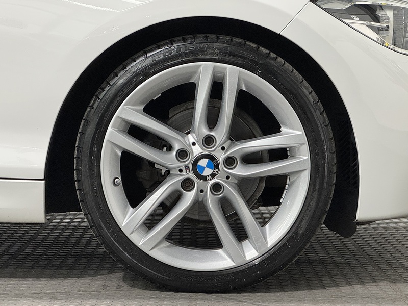 BMW 1 Series 1.5 118i M Sport Hatchback 3dr Petrol Auto Euro 6 (s/s) (136 ps) - U875