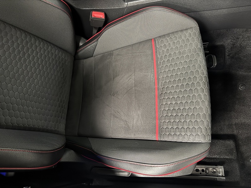 Volkswagen Golf 2.0 TSI GTI Clubsport 45 Hatchback 5dr Petrol DSG Euro 6 (s/s) (300 ps) - U876