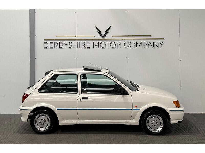 Ford Fiesta Fiesta  Hatchback 1.6 Manual Petrol - U884