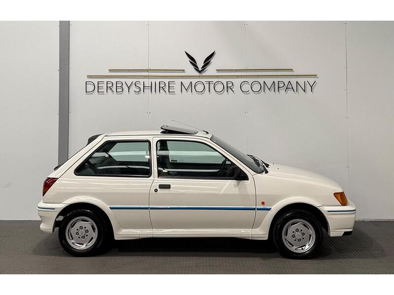 Ford Fiesta Fiesta  Hatchback 1.6 Manual Petrol - U884