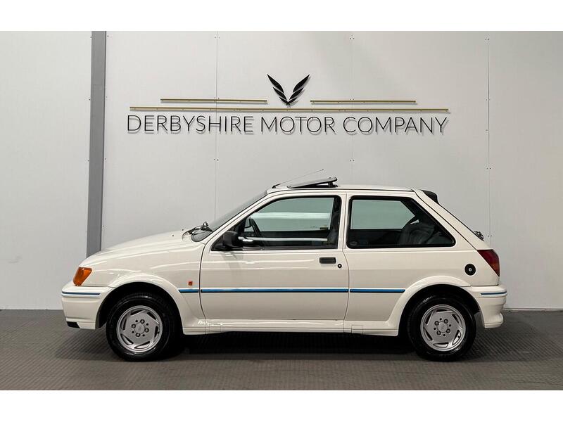 Ford Fiesta Fiesta  Hatchback 1.6 Manual Petrol - U884