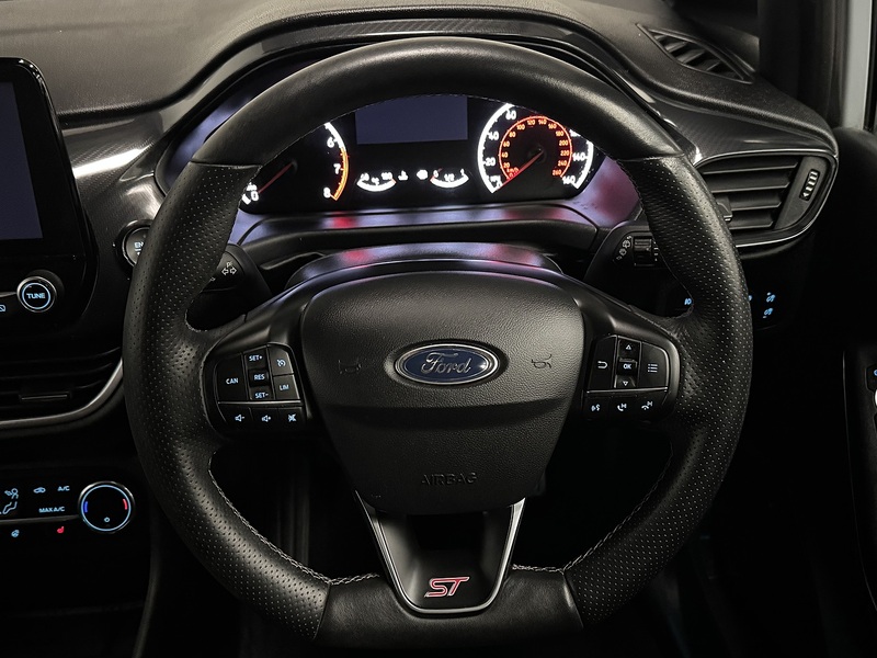 Ford Fiesta 1.5T EcoBoost ST-3 Hatchback 5dr Petrol Manual Euro 6 (s/s) (200 ps) - U927