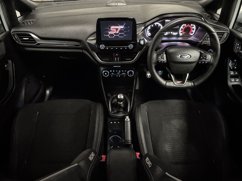 Ford Fiesta 1.5T EcoBoost ST-3 Hatchback 5dr Petrol Manual Euro 6 (s/s) (200 ps) - U927
