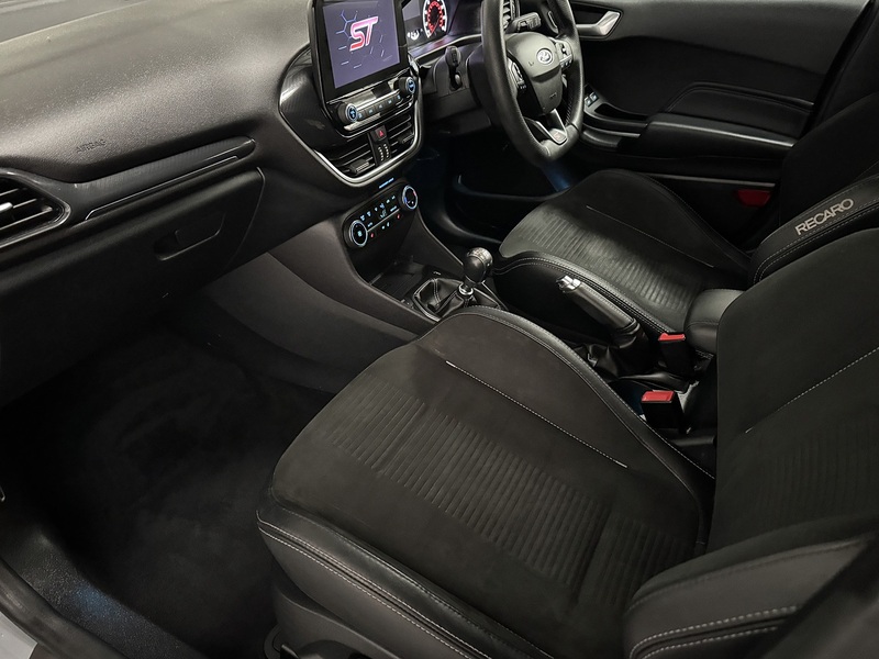 Ford Fiesta 1.5T EcoBoost ST-3 Hatchback 5dr Petrol Manual Euro 6 (s/s) (200 ps) - U927