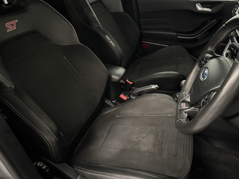 Ford Fiesta 1.5T EcoBoost ST-3 Hatchback 5dr Petrol Manual Euro 6 (s/s) (200 ps) - U927