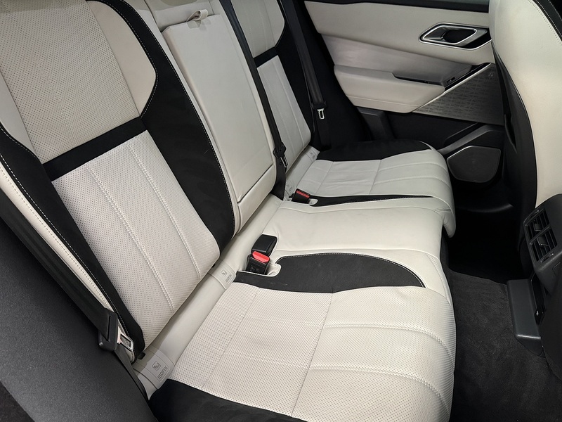 Land Rover Range Rover Velar 2.0 D200 MHEV R-Dynamic SE SUV 5dr Diesel Auto 4WD Euro 6 (s/s) (204 ps) - U928