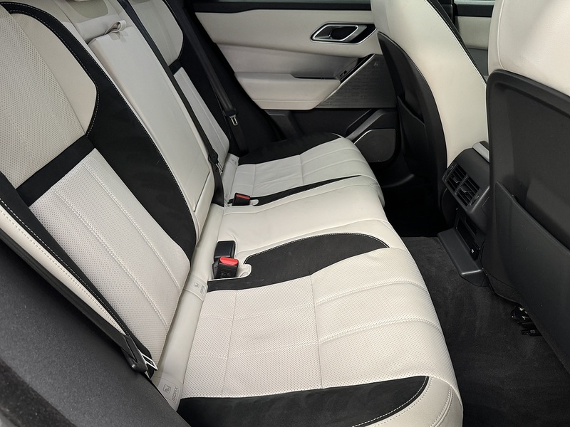 Land Rover Range Rover Velar 2.0 D200 MHEV R-Dynamic SE SUV 5dr Diesel Auto 4WD Euro 6 (s/s) (204 ps) - U928
