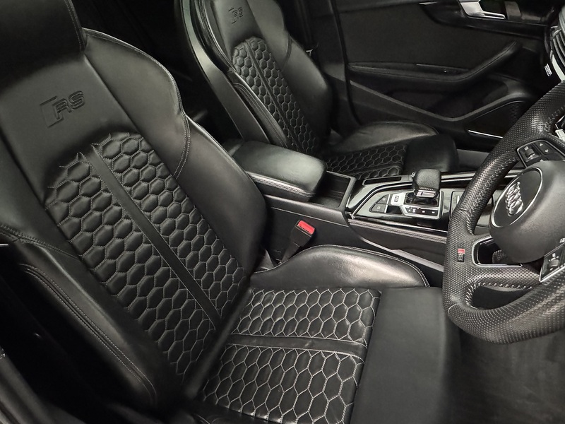 Audi RS4 Avant 2.9 TFSI V6 Vorsprung Estate 5dr Petrol Tiptronic quattro Euro 6 (s/s) (450 ps) - U936