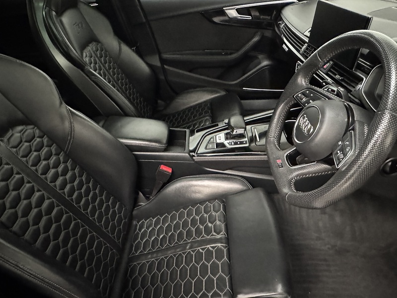 Audi RS4 Avant 2.9 TFSI V6 Vorsprung Estate 5dr Petrol Tiptronic quattro Euro 6 (s/s) (450 ps) - U936