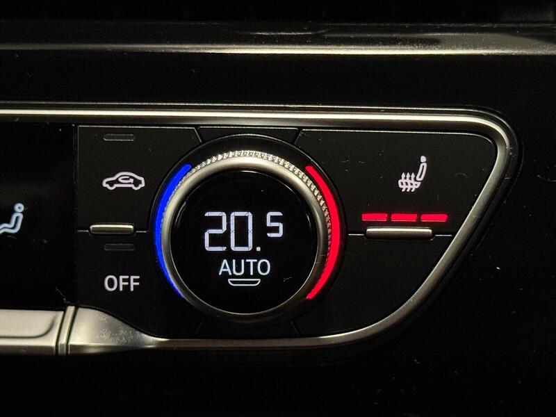 Audi A5 2.0 TDI 40 Black Edition Sportback 5dr Diesel S Tronic quattro Euro 6 (s/s) (204 ps) - U966