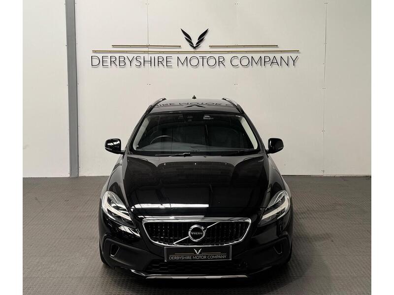 Volvo V40 Cross Country 1.5 T3 Pro Hatchback 5dr Petrol Auto Euro 6 (s/s) (152 ps) - U973