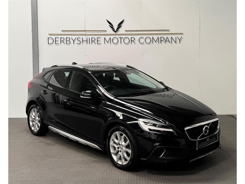 Volvo V40 Cross Country 1.5 T3 Pro Hatchback 5dr Petrol Auto Euro 6 (s/s) (152 ps) - U973