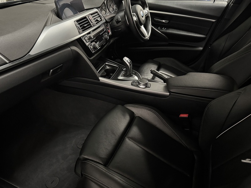 BMW 3 Series 2.0 320d M Sport Shadow Edition Touring 5dr Diesel Auto Euro 6 (s/s) (190 ps) - U974
