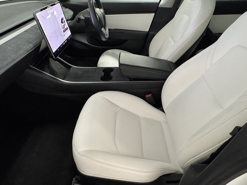 Tesla Model 3 (Dual Motor) Performance Saloon 4dr Electric Auto 4WDE (Performance Upgrade) (449 bhp) - U991
